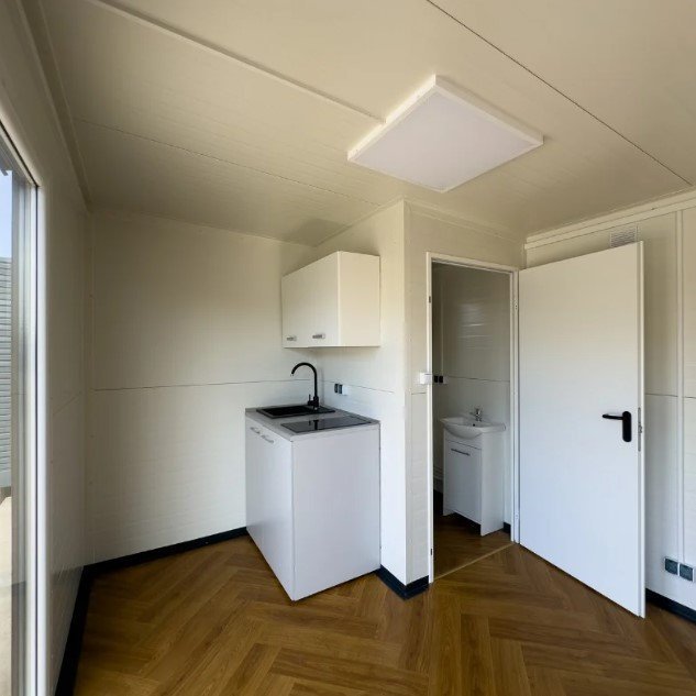 Conteneur Maison Bureau 6×3 mètres modèle Stockholm avec sanitaires et cuisine – Image 8